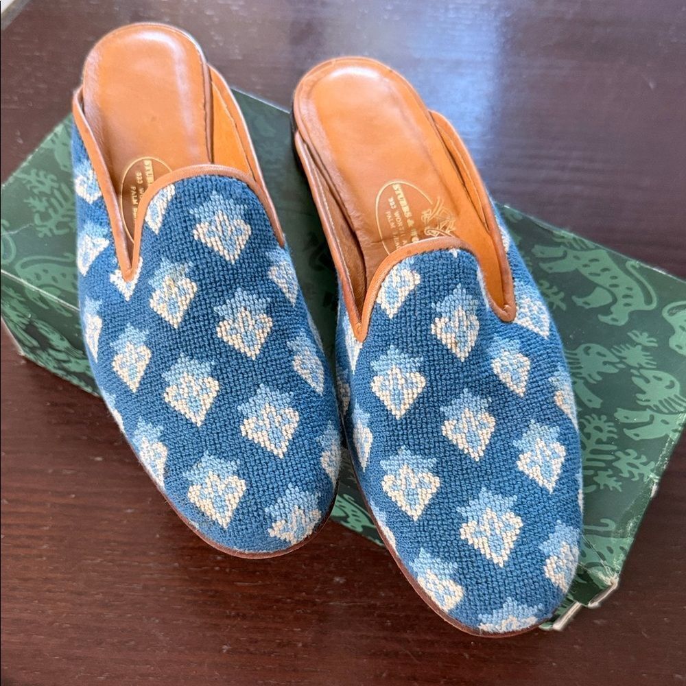 Stubbs & Wootton Blue and Cream Patterned Loafers